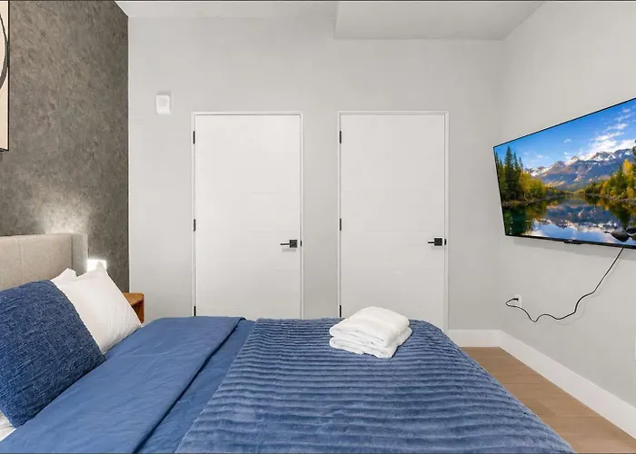 Modern Near Bok Balcony Gym Access Pet-friendly